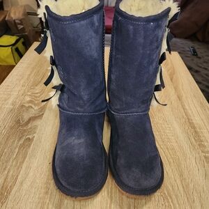Koolaburra Kids Navy Shearling-Lined Boots